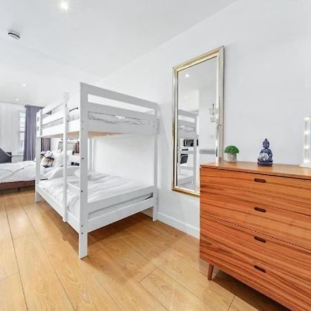 1 Bedroom Flat Piccadilly Sleep 7 In London Vr10 Exteriér fotografie