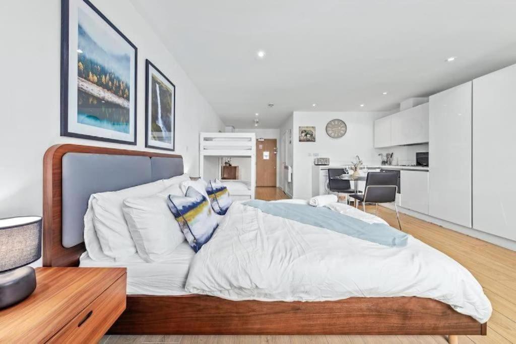 1 Bedroom Flat Piccadilly Sleep 7 In London Vr10 Exteriér fotografie